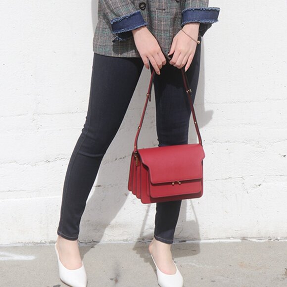 BNWT – Slightly Imperfect [MARNI TRUNK BAG CALF SKIN MEDIUM](#57) - Picture 16 of 16